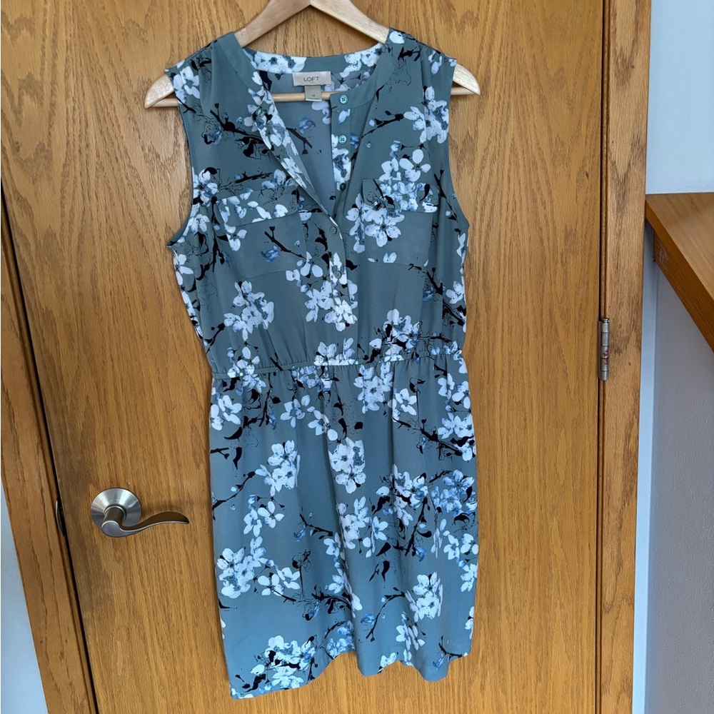 LOFT Sleeveless Dress